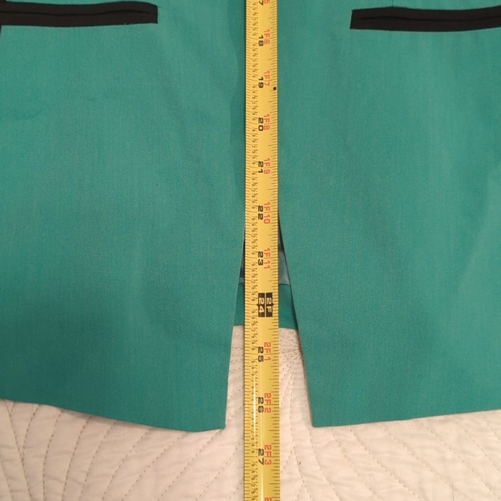 Color block fitted blazer - Picture 3 of 3